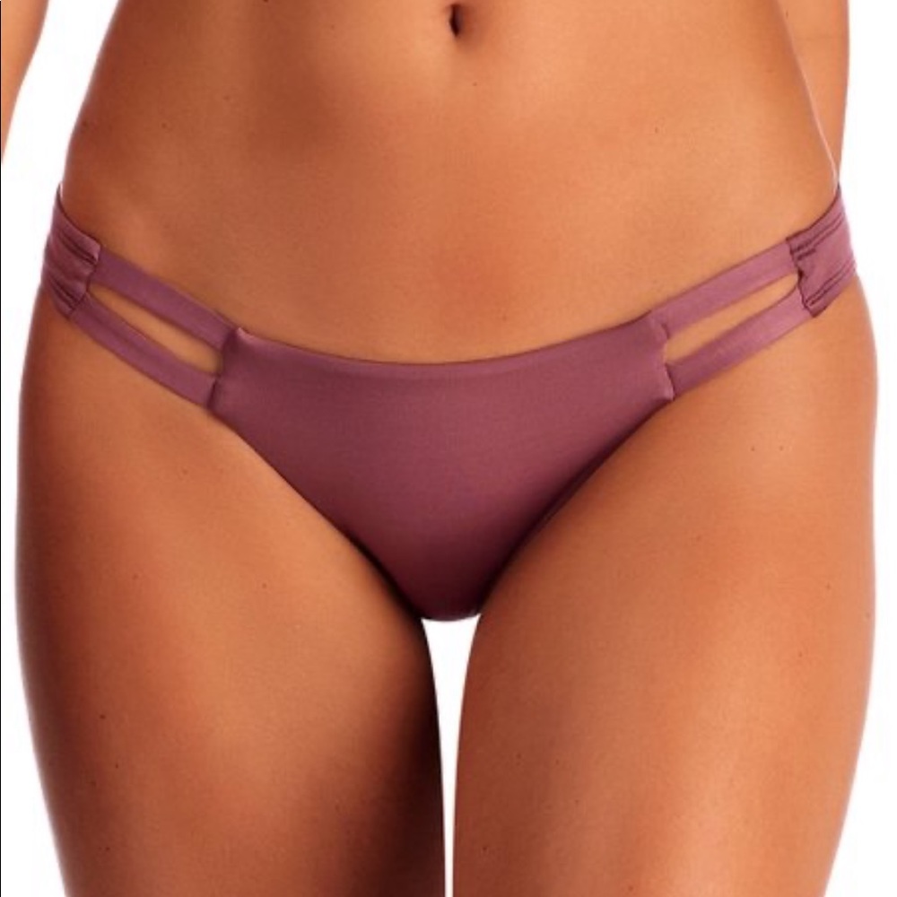 New with tag Vitamin A Neutra Bikini Bottom Tea Rose Cheeky